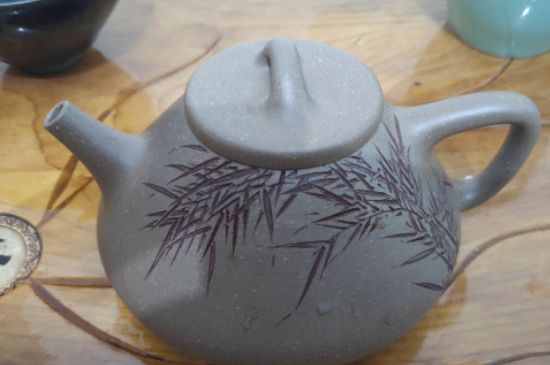 沖泡肉桂用紫砂壺還是蓋碗，武夷巖茶肉桂可以用紫砂壺沖泡嗎？