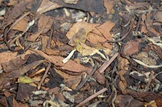 福鼎白茶能長(zhǎng)時(shí)間悶泡嗎，老白茶可以悶著喝嗎？