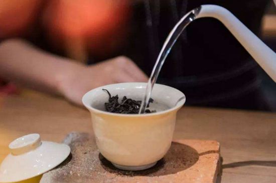 牛欄坑肉桂需不需要洗茶，武夷巖茶肉桂需要洗茶嗎？