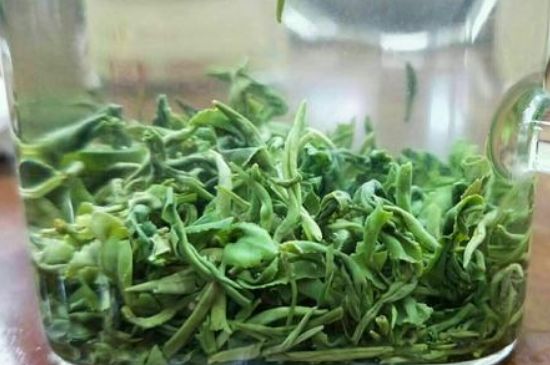 什么茶葉容易放香精，香精茶有什么危害？