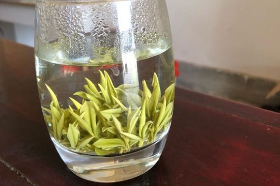 安吉白茶夏天怎么保存，安吉白茶能冷凍儲存嗎？