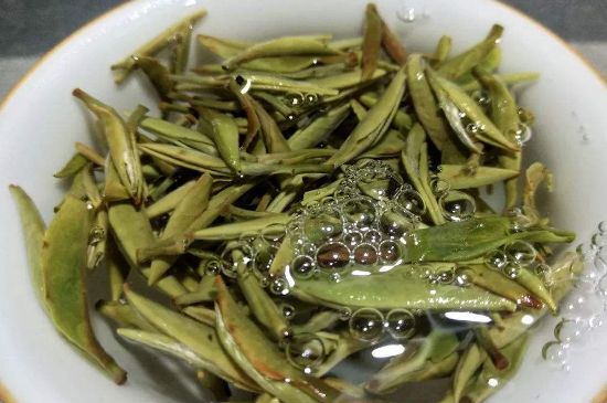 老茶和新茶哪個好，老茶好喝還是新茶好喝