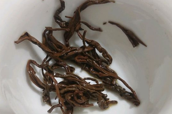 茶葉過期5年了但沒開封，茶葉放久了能喝嗎