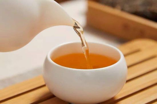 泡好的茶水放冰箱能保存多久，泡好的茶冷藏放多久？