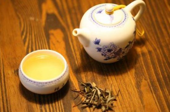 什么茶葉容易放香精，香精茶有什么危害？