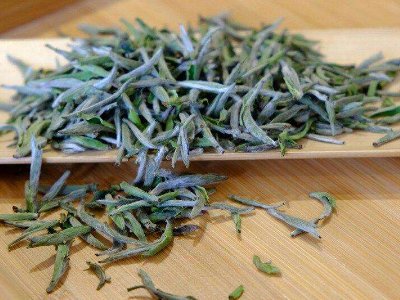 白毫銀針放幾年最好，白毫銀針什么年份最好？