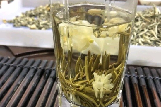 茉莉花花茶能煮嗎，喝茉莉花茶適合煮好還是泡好？