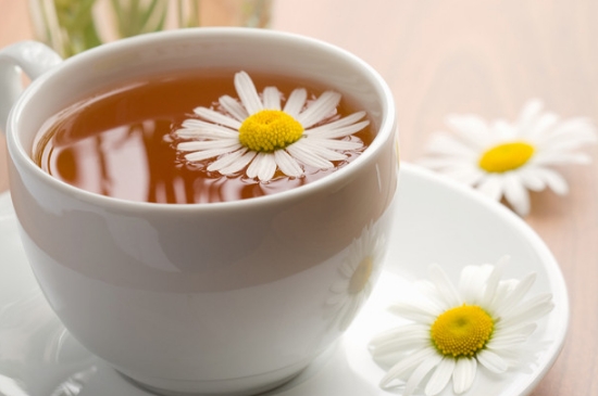 經(jīng)常菊花泡水好嗎，喝菊花茶有什么好處？