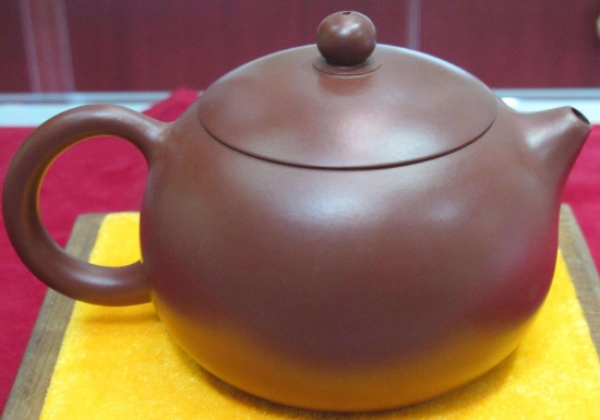 宜興紫砂壺四大經(jīng)典壺型叫什么，傳統(tǒng)紫砂四大名壺介紹