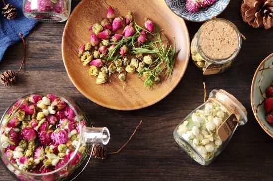 茉莉花和什么在一起喝好，茉莉花喝什么茶搭配？