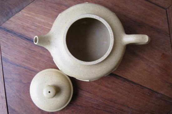 本山綠泥怎么分辨真假，真正的本山綠泥紫砂壺怎么鑒別？