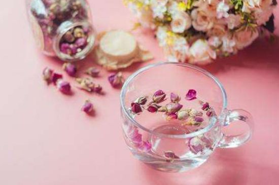 玫瑰花茶是應(yīng)該煮還是蒸，玫瑰花茶是不是煮一下效果更好？