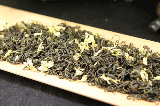 炒花飄雪是什么茶，花茶炒花是什么意思