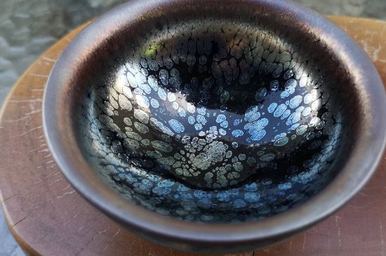 化工建盞是什么樣子的，建盞如何區(qū)分化工釉