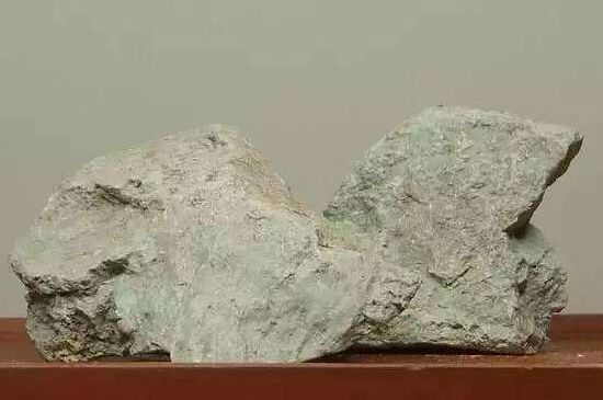 本山綠泥怎么分辨真假，真正的本山綠泥紫砂壺怎么鑒別？