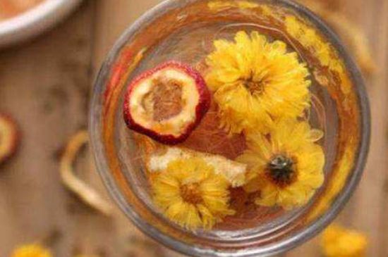 祛濕氣雙花茶，喝什么花茶祛濕氣排毒養(yǎng)顏