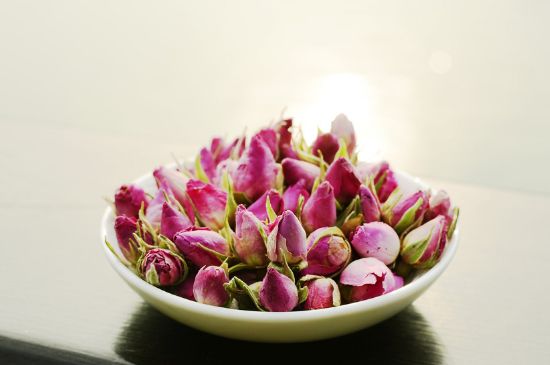 玫瑰花茶怎么泡不開，玫瑰花茶泡著不開花