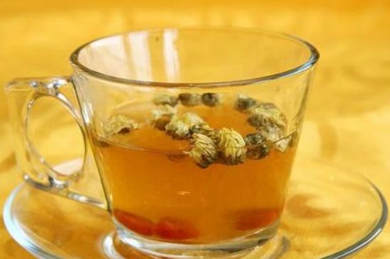 菊花茶的最佳搭配有哪幾樣，菊花茶和什么搭配喝效果好？