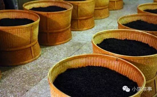 怎樣炭焙巖茶？揭秘武夷巖茶的炭焙技藝