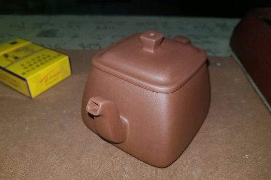 手工紫砂壺和模具壺有什么區(qū)別，快速鑒別手工壺模具壺