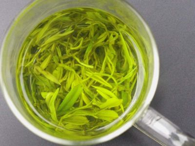 毛峰和毛尖哪個(gè)好一點(diǎn)，毛尖茶好還是毛峰茶好？