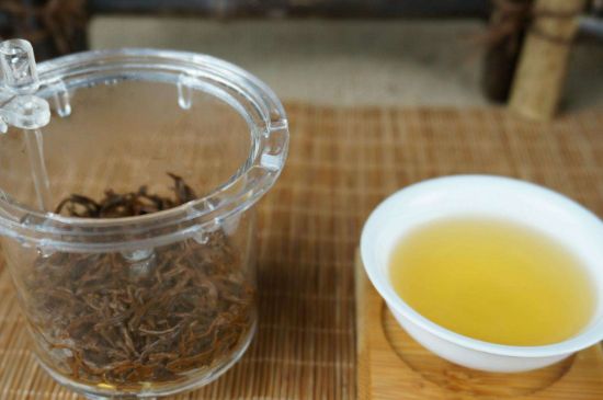 300塊錢的金駿眉能喝嗎，兩三百多金駿眉和一千多區(qū)別