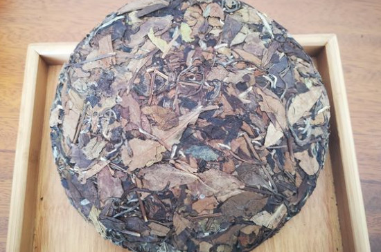 新舊白茶怎么區(qū)分，怎么分辨白茶是新還是舊