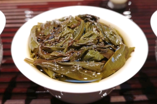 長期喝巖茶會上火嗎？巖茶這樣喝了容易上火！