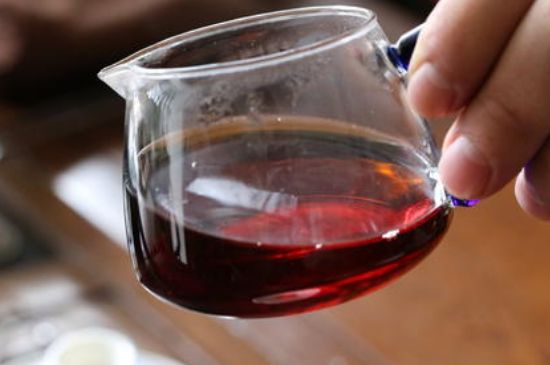 茯磚茶與普洱茶哪個好，茯茶和普洱茶口味區(qū)別