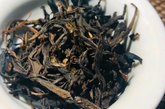 長期喝巖茶會上火嗎？巖茶這樣喝了容易上火！