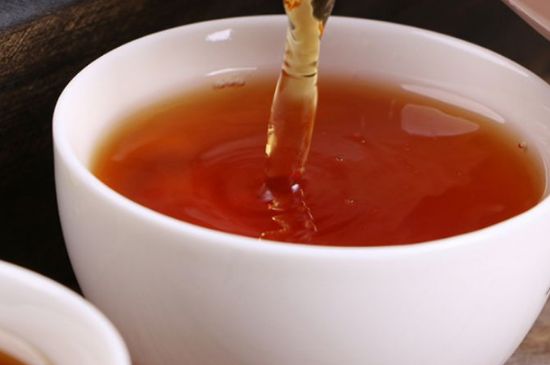 正山小種對(duì)胃好嗎，正山小種養(yǎng)胃還是傷胃