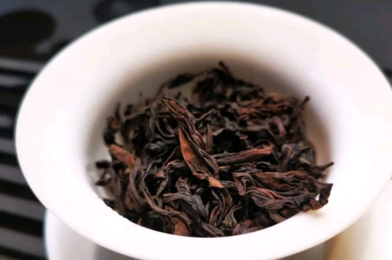 長期喝巖茶會上火嗎？巖茶這樣喝了容易上火！