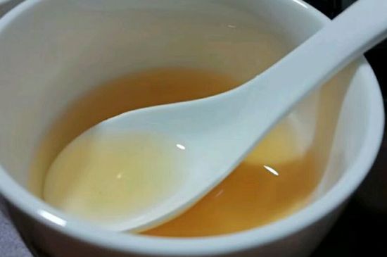 女人喝紅茶好還是喝普洱茶好，普洱茶和紅茶哪個適合女人喝