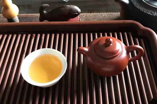 正山小種適合女人喝嗎，女人經(jīng)常喝正山小種茶好嗎