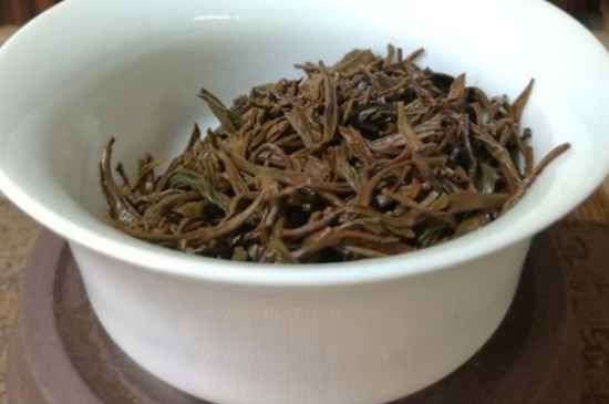 正山小種適合女人喝嗎，女人經(jīng)常喝正山小種茶好嗎