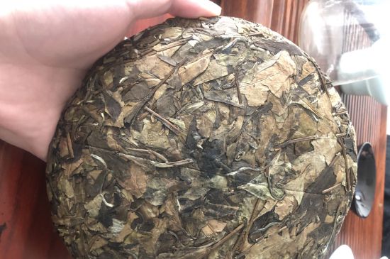 7年壽眉和2年白牡丹哪個好，老白茶壽眉與白牡丹的口感區(qū)別