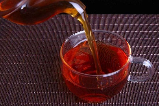 紅茶會加重濕氣嗎，喝什么茶能去除體內(nèi)濕氣