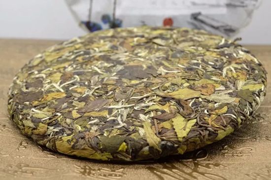 怎么撬老白茶茶餅不容易碎，福鼎白茶如何撬茶方法