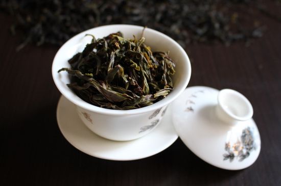 鋸朵仔跟鴨屎香哪個貴，鋸朵子和鴨屎香哪個好喝？