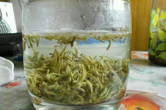 碧螺春為什么泡水渾濁，碧螺春茶葉泡水感覺(jué)很臟是混濁的