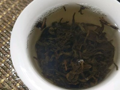 喝安化黑茶的副作用，長(zhǎng)期飲用黑茶的副作用