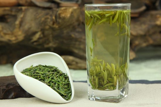 竹葉青和雀舌哪個(gè)貴，竹葉青茶貴嗎？