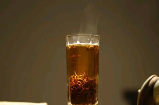 一天3杯紅茶抗癌，常飲紅茶對身體有好處！