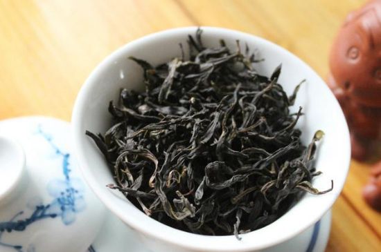 鋸朵仔跟鴨屎香哪個貴，鋸朵子和鴨屎香哪個好喝？