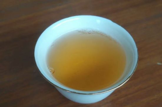 黑茶排濕毒的身體表現(xiàn)，喝黑茶排毒反應(yīng)癥狀