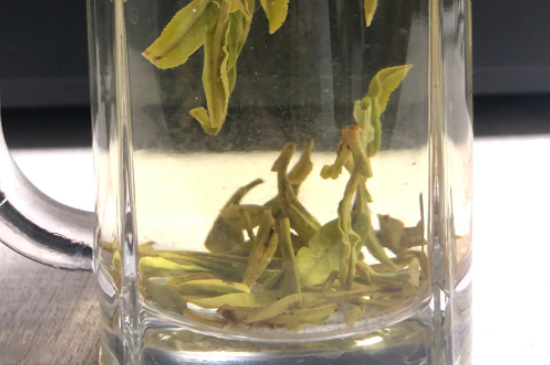 西湖龍井茶頭采和二采區(qū)別，明前龍井一采和二采什么味道？