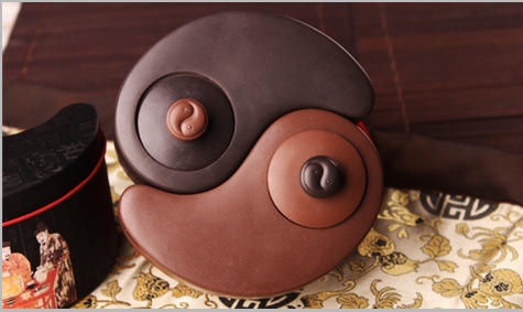 太極陰陽紫砂壺，創(chuàng)意格紫砂壺