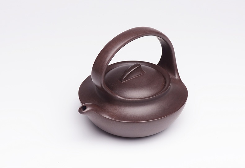 提梁精美紫砂壺，創(chuàng)意手工紫砂壺